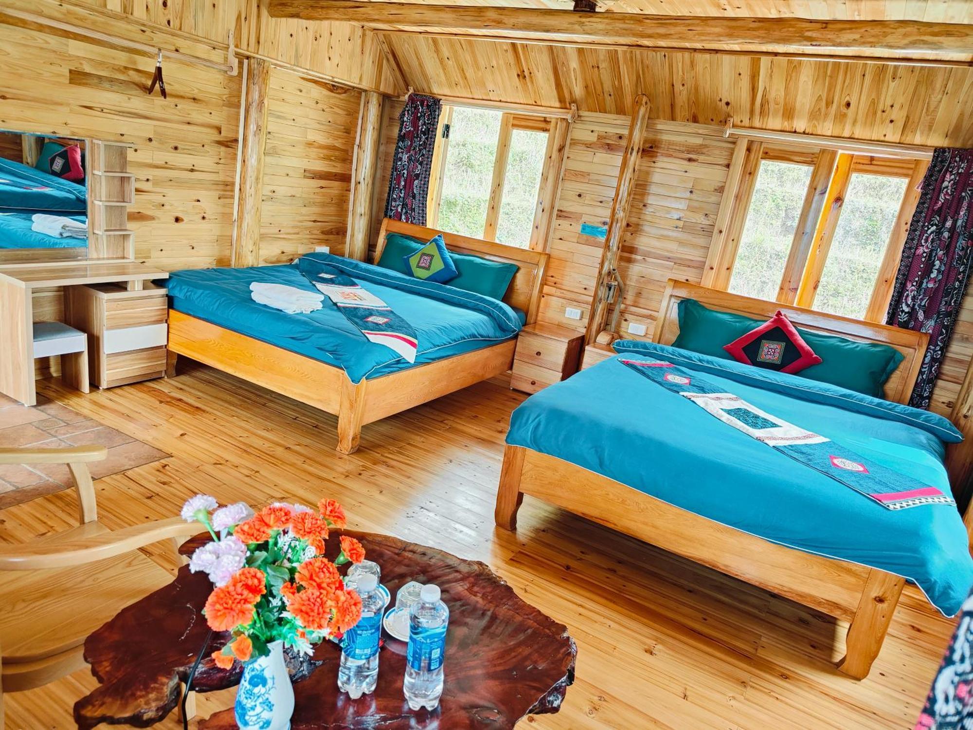 Hmong Wooden Home Sa Pa Cameră foto